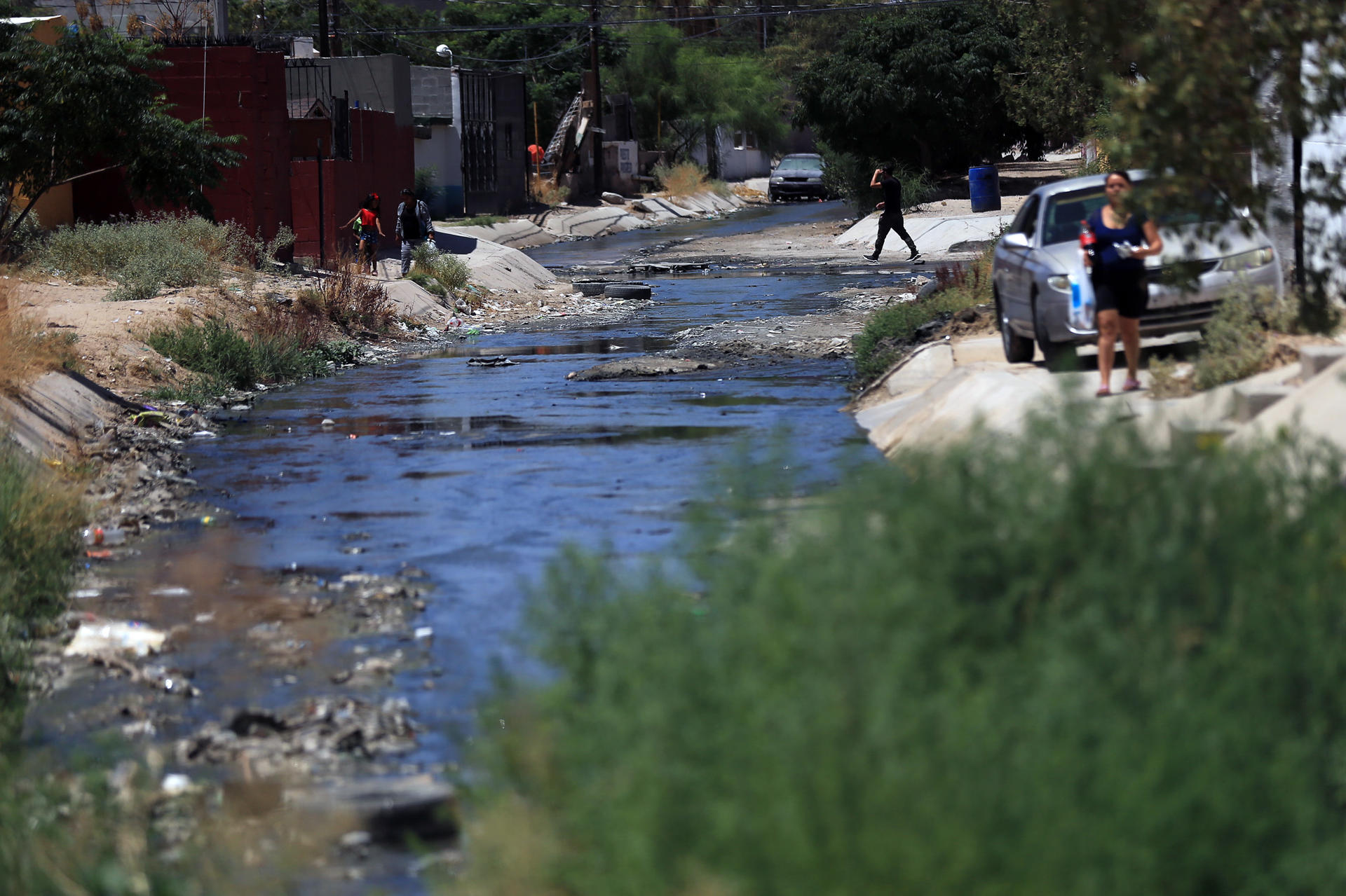 Photo showing a stream contaminated with sewage flowing into the Rio Grande in Ciudad Juarez, Mexico, on July 31, 2023. EFE/ Luis Torres