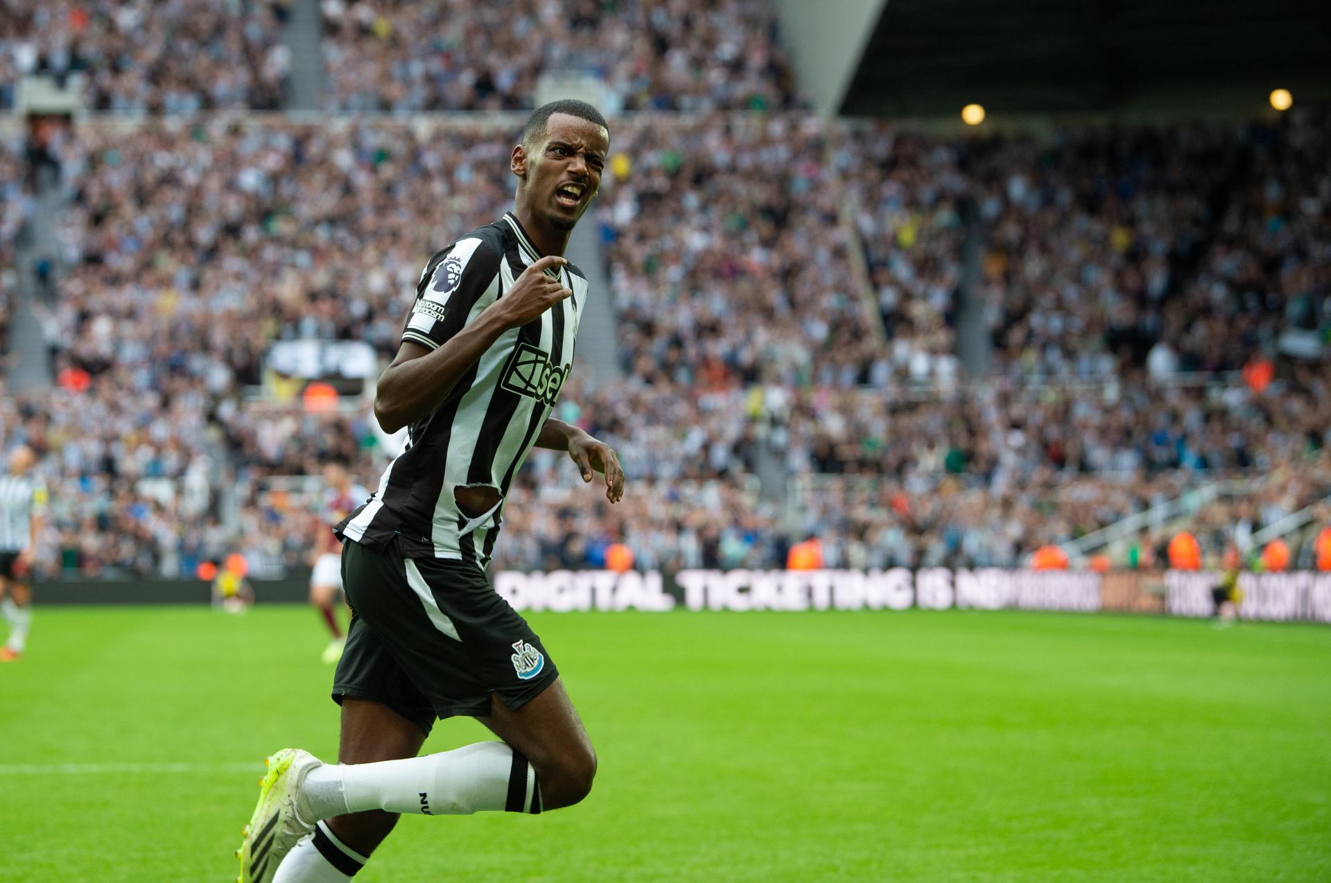 Newcastle United's Alexander Isak celebrates one of the two goals he scored in Premier League action at St. James' Park in Newcastle, United Kingdom, against Aston Villa on 12 August 2023. Newcastle won 5-1. EFE/EPA/PETER POWELL.
