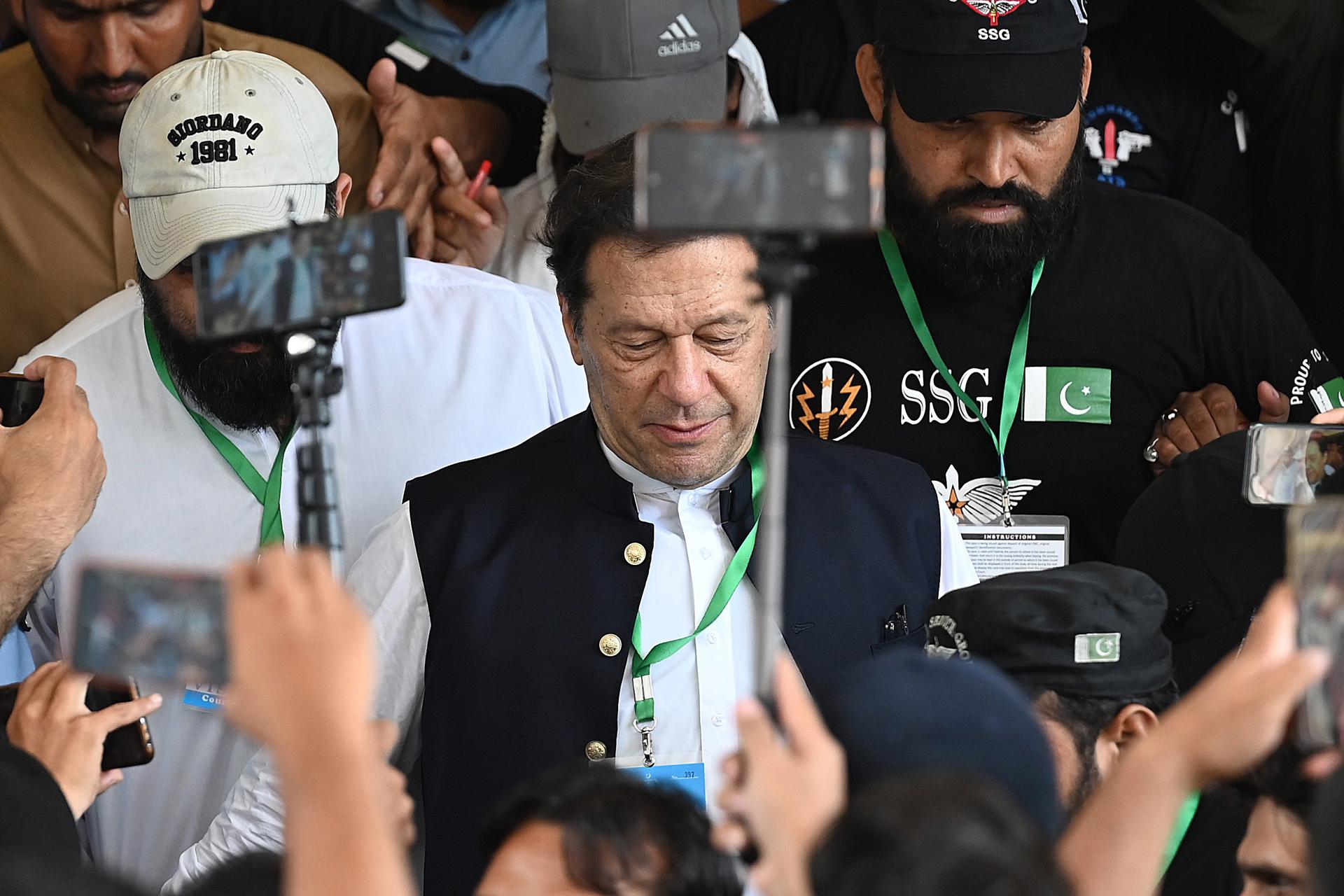 (FILE) - Former prime minister and leader of the opposition Pakistan Tehreek-e-Insaf (PTI) Imran Khan arrives to appear before the supreme Court in Islamabad, Pakistan, 26 July 2023 (reissued 05 August 2023).  EFE/EPA/SOHAIL SHAHZAD