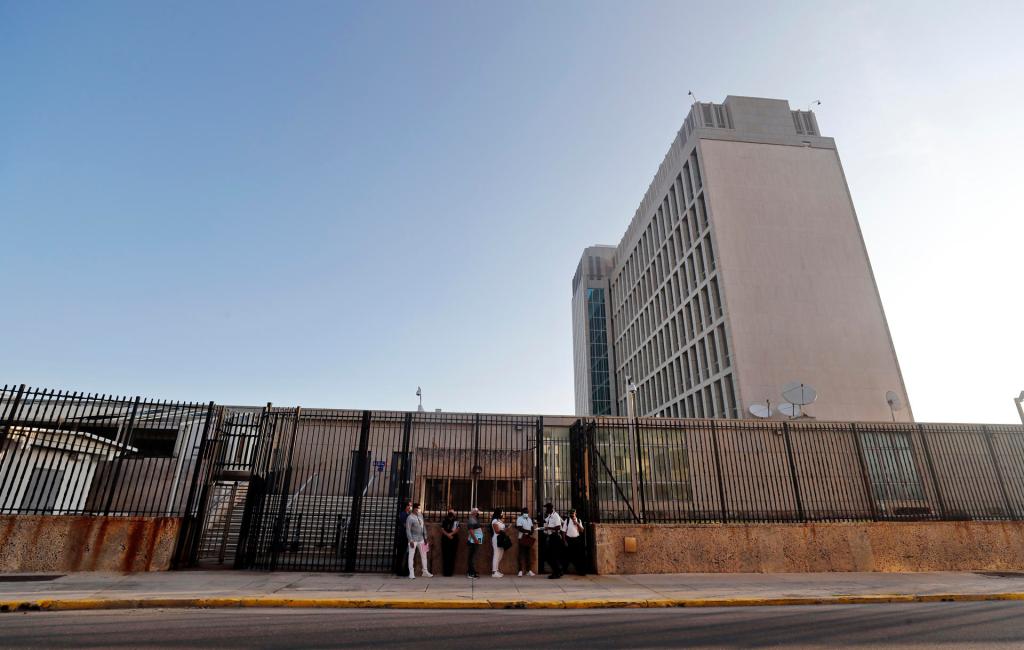 EE.UU. anuncia la reapertura de una oficina para procesar casos migratorios en Cuba