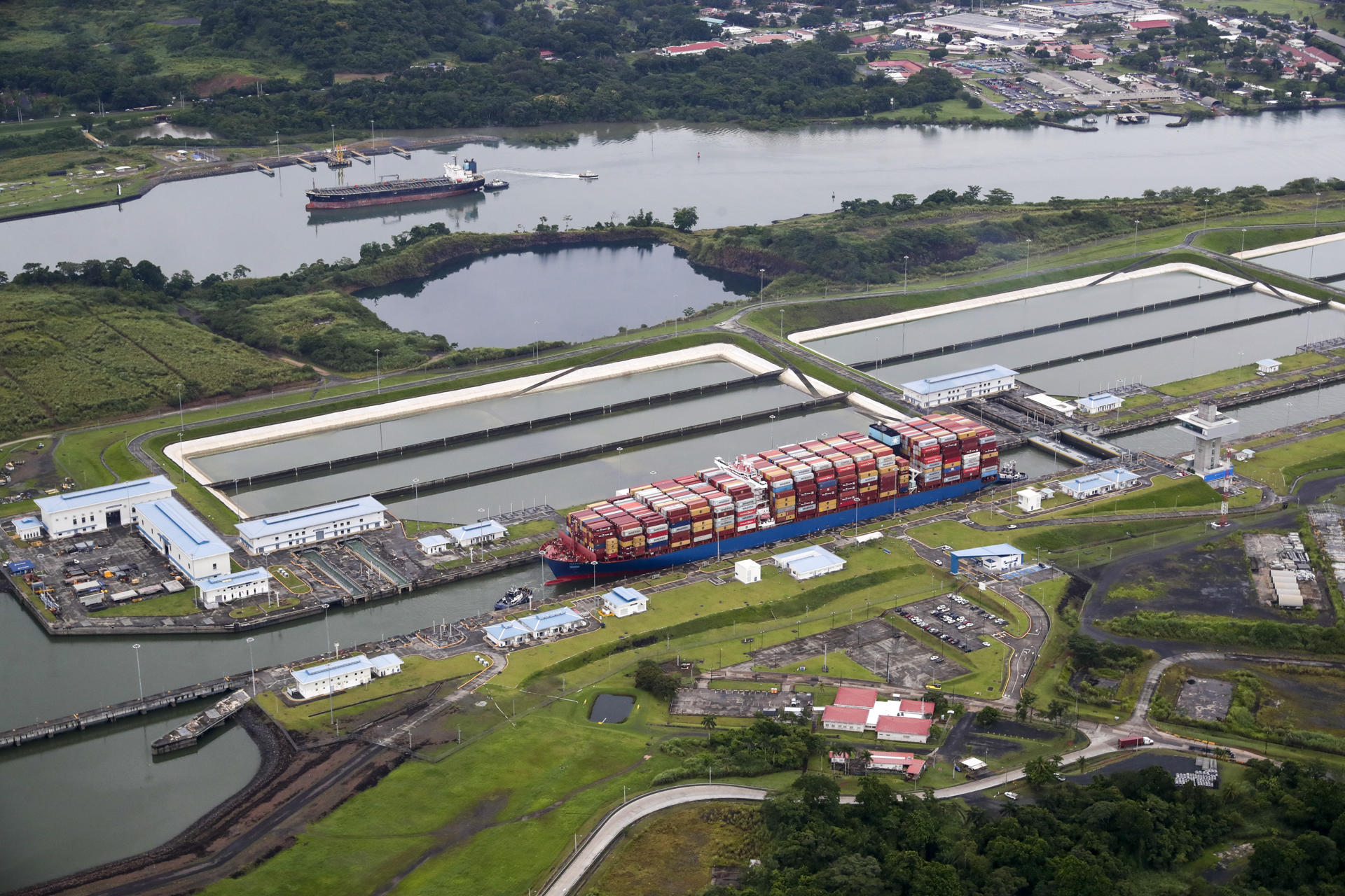 A container ship transits through the Cocolí locks in the Panama Canal in Panama City, Panama, 22 August 2023. EFE/Bienvenido Velasco

