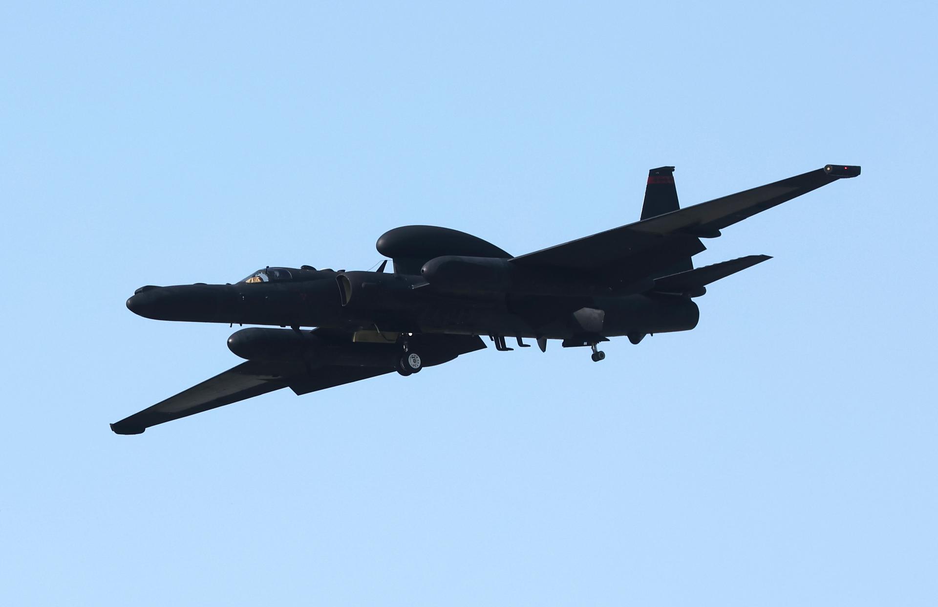 US high-altitude intelligence, surveillance and reconnaissance aircraft U-2S 'Dragon Lady' flies into the US Osan Air Base after a mission in Pyeongtaek, 60 kilometers south of Seoul, South Korea, 10 July 2023. EFE-EPA FILE/YONHAP SOUTH KOREA OUT