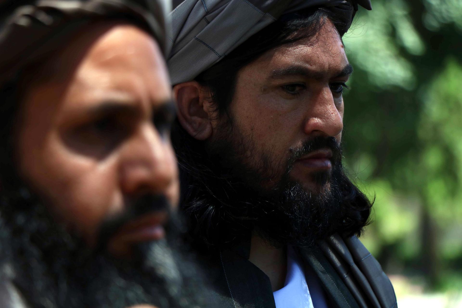Taliban members attend a ceremony at the Governor's office after being released by authorities, in Herat, Afghanistan, 26 May 2020. EFE-EPA/FILE/JALIL REZAYEE