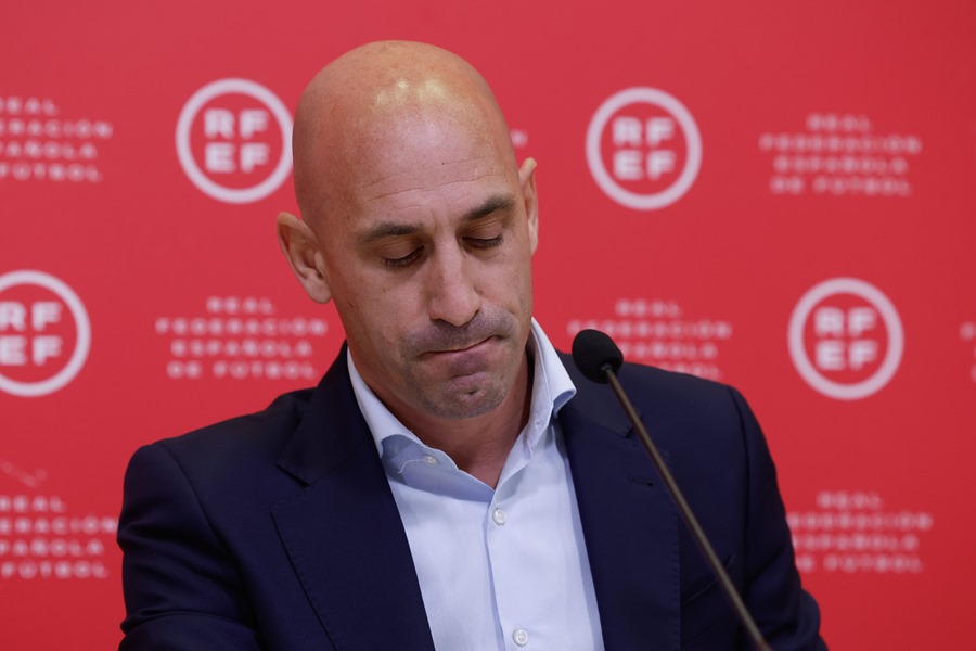 El presidente de la Federación Española de Fútbol, Luis Rubiales, que presentará su dimisión de la RFEF en la Asamblea del viernes.