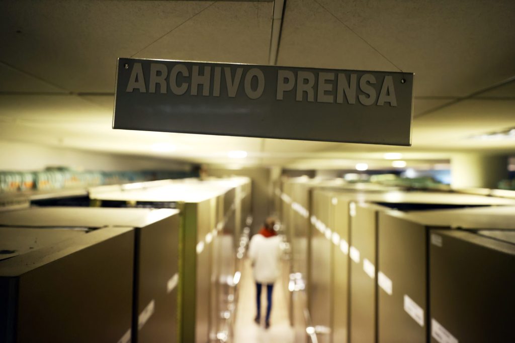 Vista de la sala de Archivo y Documentación de Televisión Nacional de Chile (TVN), el 28 de agosto 2023 en Santiago (Chile), donde quedó un registro de la dictadura. EFE/Elvis González