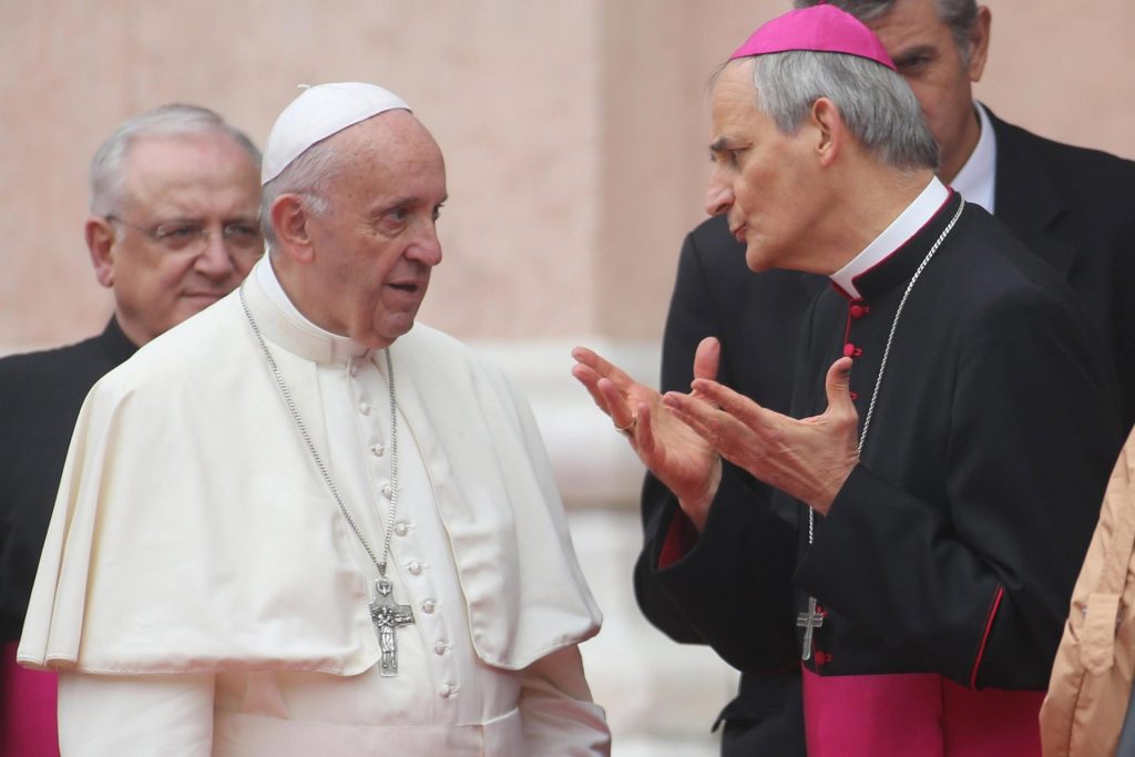 El papa envía a Pekín al cardenal Zuppi en busca de apoyos que favorezcan la paz en Ucrania