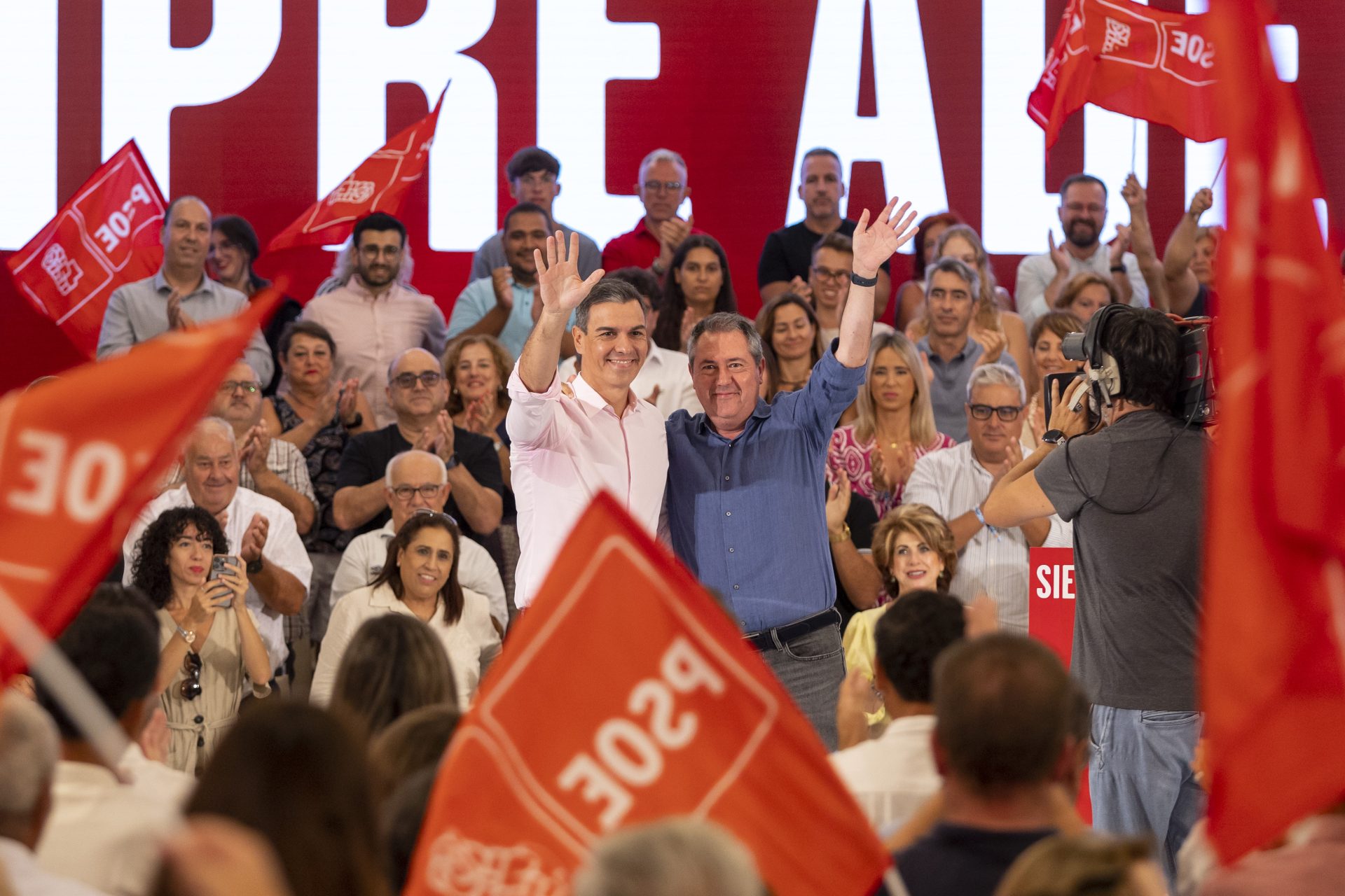El PSOE de Andalucía traslada a Sánchez su pleno apoyo en las negociaciones de investidura