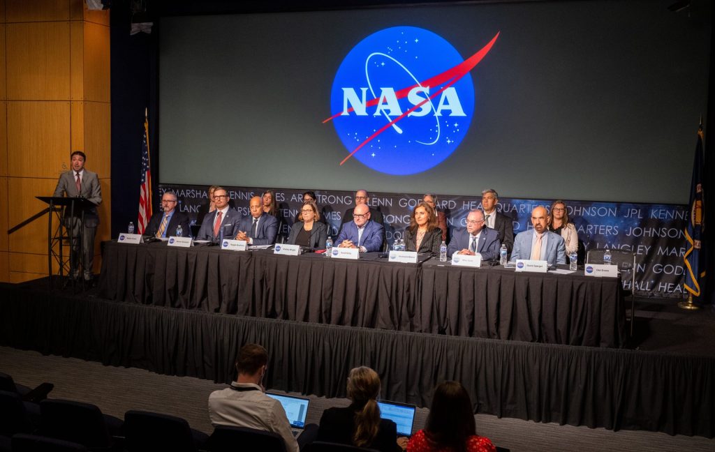 File photograph provided by NASA showing the deputy associate administrator for Research in the Science Mission Directorate, Daniel Evans (i), at a public meeting of the independent study team of Unidentified Aerial Phenomena (UAP).  EFE/Joel Kowsky/NASA