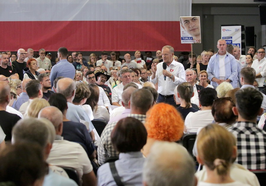 El líder del principal partido de oposición polaco, Donald Tusk, en un acto de campaña en Elblag, norte de Polonia