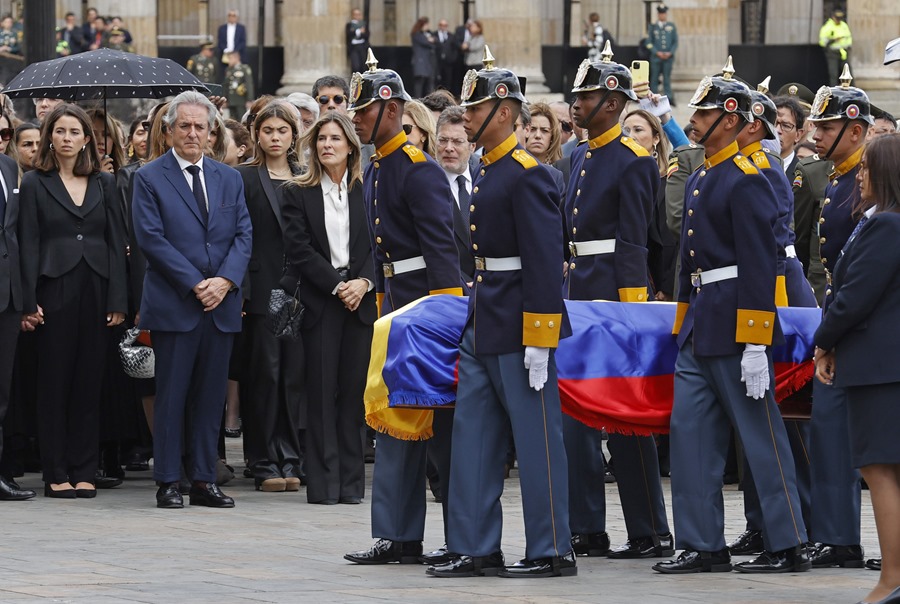 La despedida de Botero se une a la lista de los funerales más largos y emblemáticos del mundo