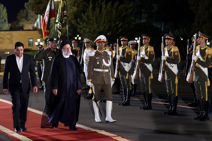 El presidente iraní, Ebrahim Raisí, parte hacia Nueva York, hoy