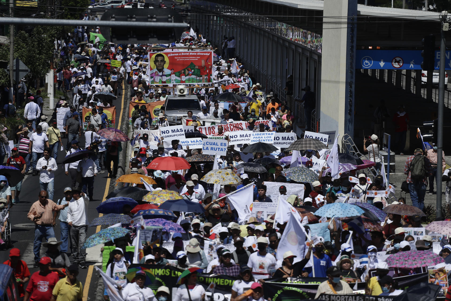 People protest against the politics of the government of the Salvadorian president, Nayib Bukele, in San Salvador, El Salvador, 15 September 2023. EFE/ Rodrigo Sura