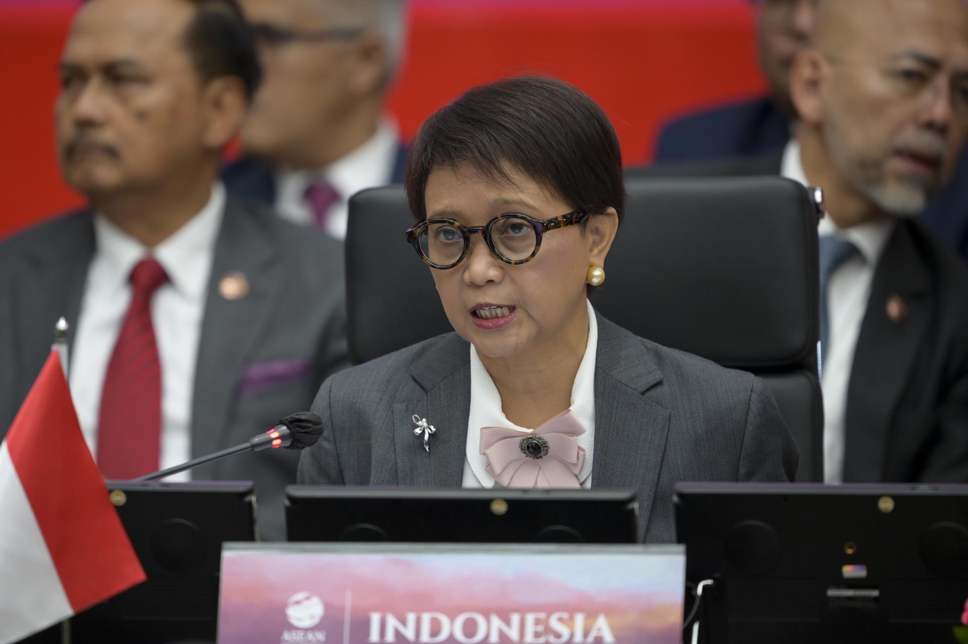 Indonesia's Foreign Minister Retno Marsudi (C) delivers her opening remarks during the Association of Southeast Asian Nations (ASEAN) Foreign Ministers's Meeting ahead of the ASEAN Summit, at the ASEAN Secretariat in Jakarta, Indonesia, 04 September 2023. EFE/EPA/BAY ISMOYO / POOL
