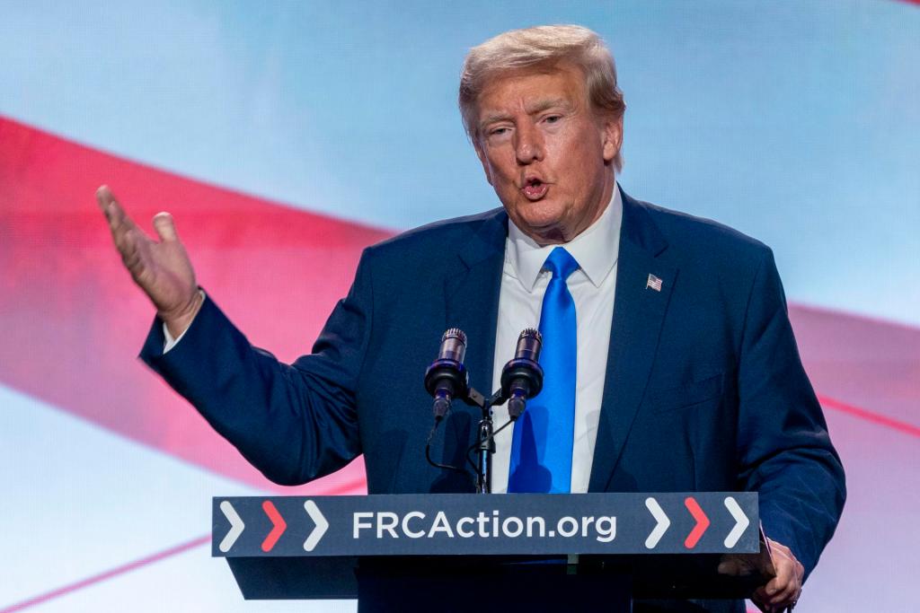 Trump dice que fue su decisión rechazar los resultados de los comicios que perdió en 2020
