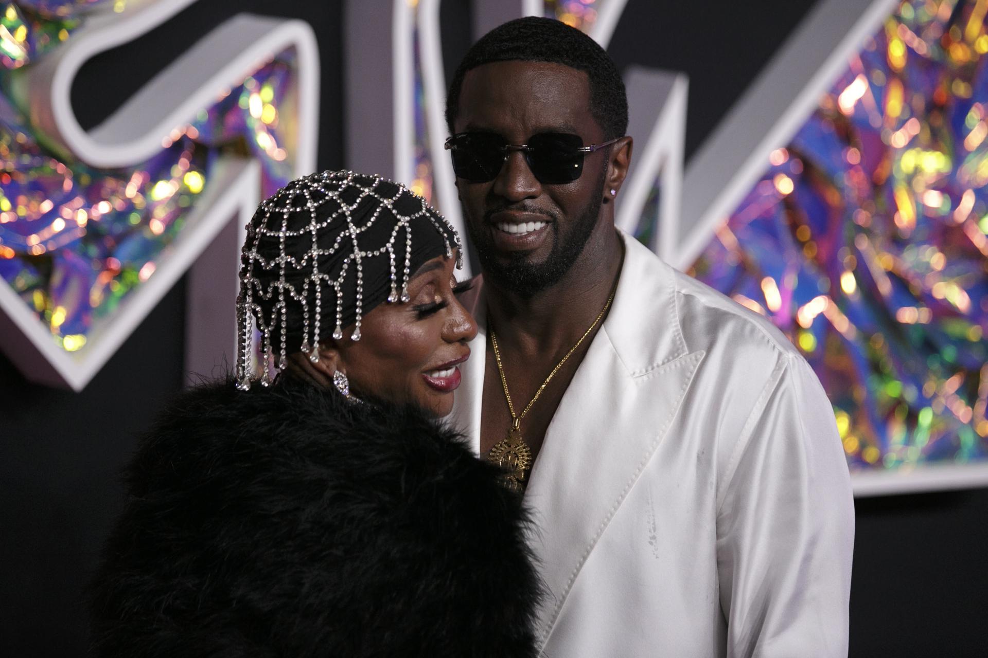 American rapper Sean Combs (R) and his mother pose on the red carpet during the MTV Video Music Awards at the Prudential Center in Newark, New Jersey, USA, 12 September 2023. EFE/EPA/SARAH YENESEL
