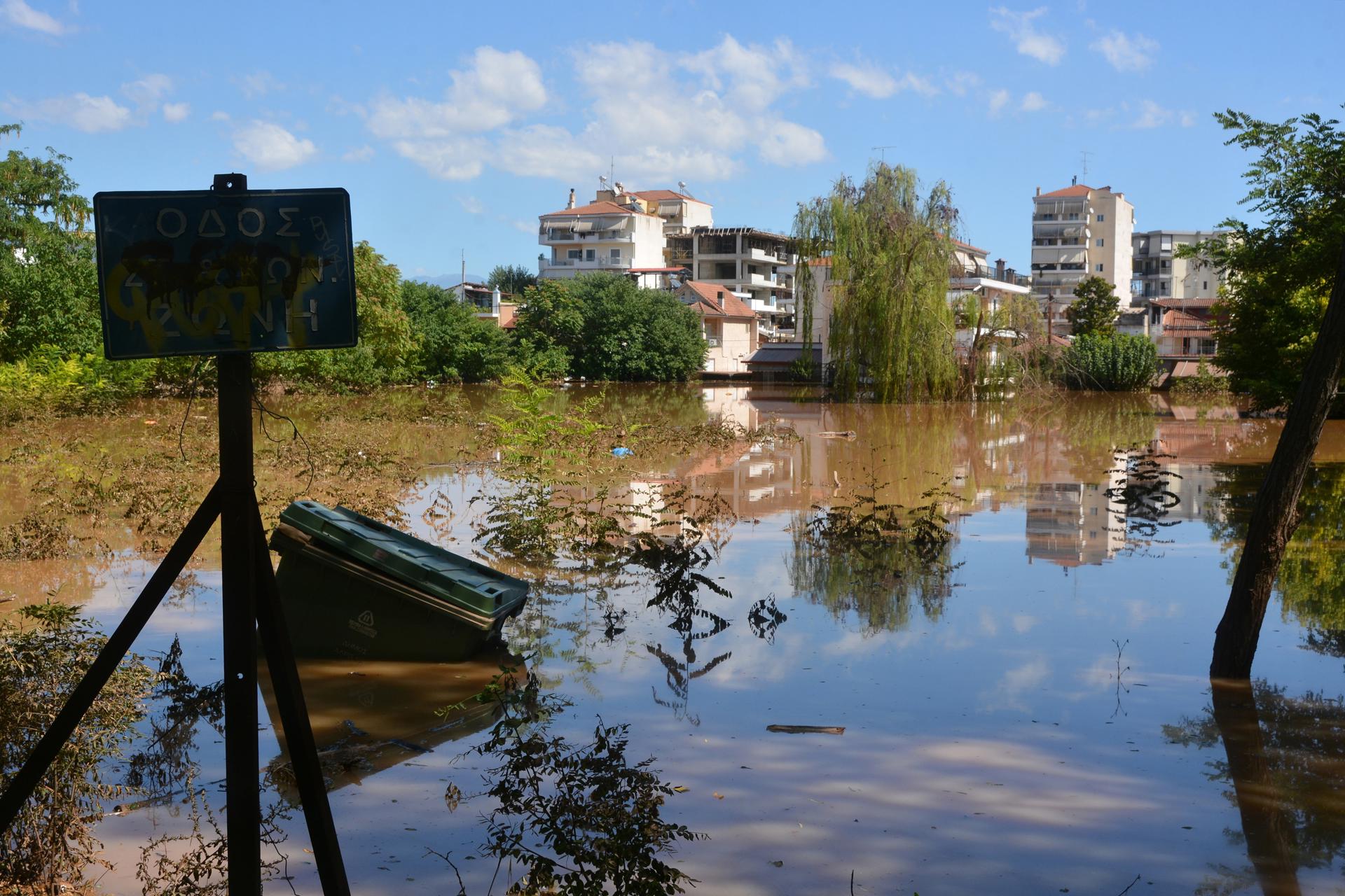 A flooded district near Larissa, after storm Daniel swept across central Greece, 11 September 2023. EFE/EPA/APOSTOLIS DOMALIS
