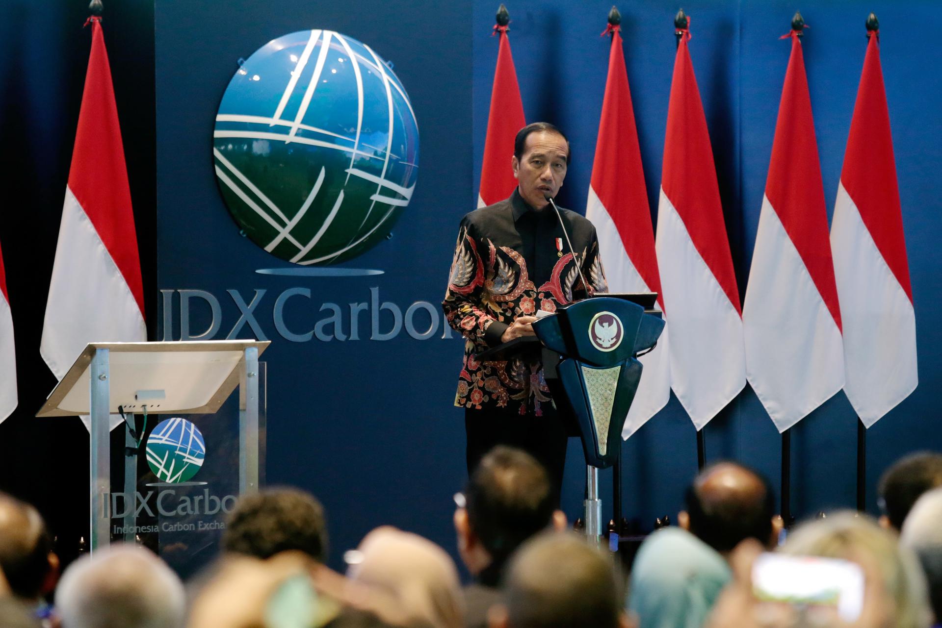 Indonesian President Joko Widodo gives an address during the opening ceremony of Indonesia Carbon Exchange in Jakarta, Indonesia, 26 September 2023. EFE-EPA/ADI WEDA