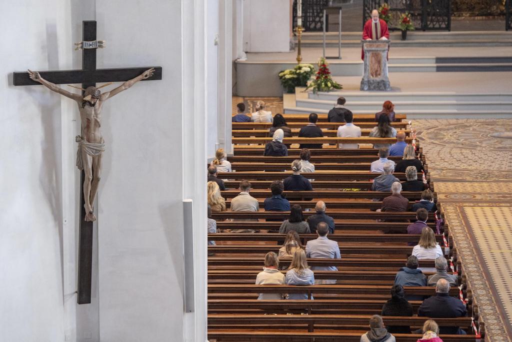 Un informe revela un millar de abusos sexuales en la Iglesia suiza en los pasados 70 años