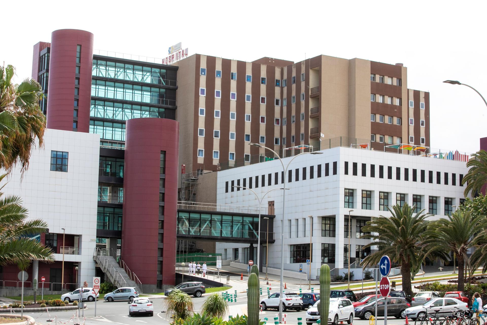En la imagen, el Complejo Hospitalario Universitario Insular-Materno Infantil de Las Palmas de Gran Canaria. EFE/Quique Curbelo