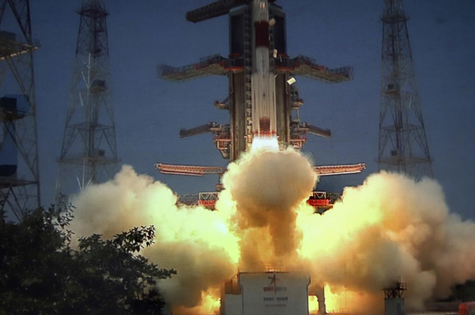 A live coverage shows Indian Space Research Organisation (ISRO)'s Aditya-L1 mission payloads blasting off from a launch pad aboard the Polar Satellite Launch Vehicle (PSLV) XL rocket, at Birla Industrial and Technological Museum (BITM) in Kolkata, India, 02 September 2023. EFE-EPA FILE/PIYAL ADHIKARY