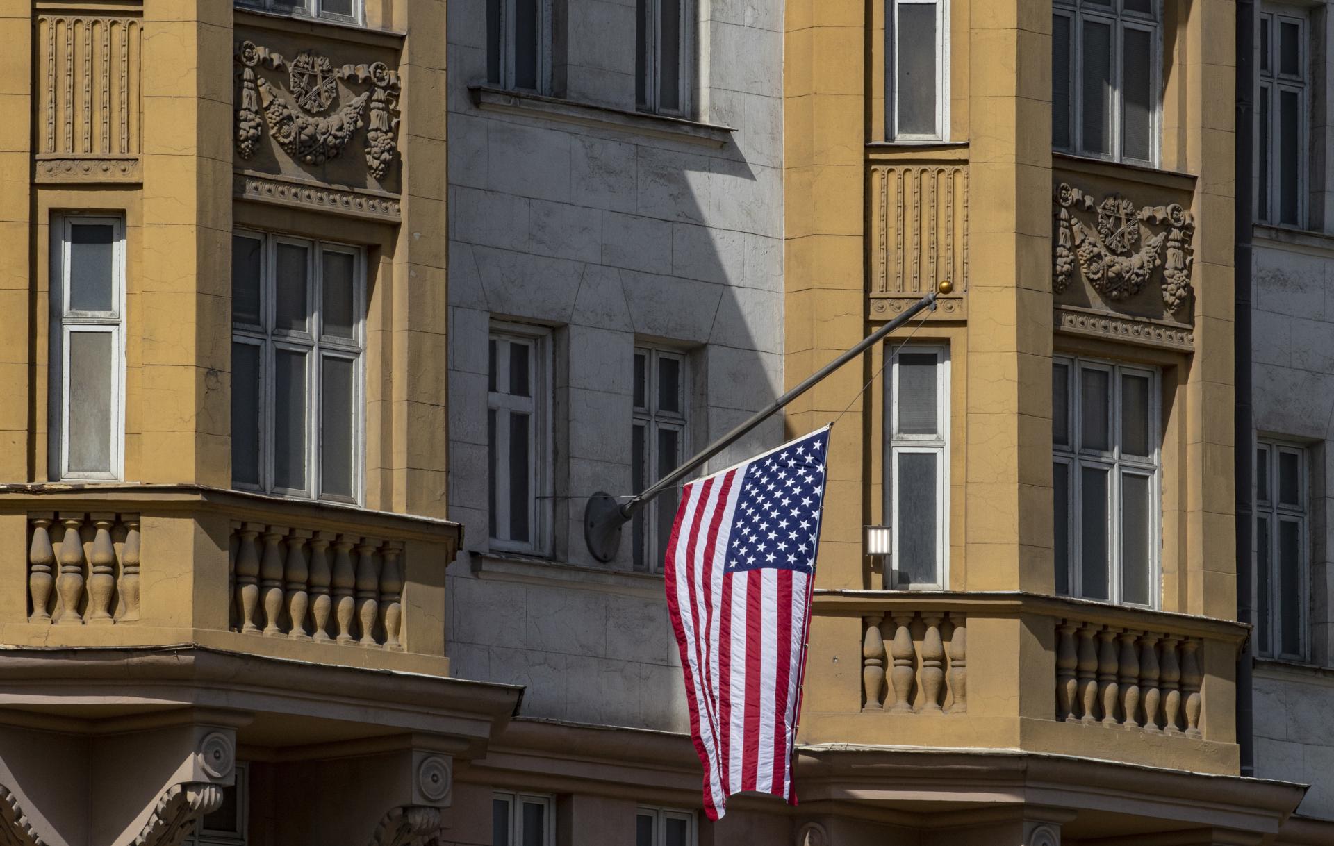 Vista de la embajada de Estados Unidos en Moscú. EFE/SERGEI ILNITSKY