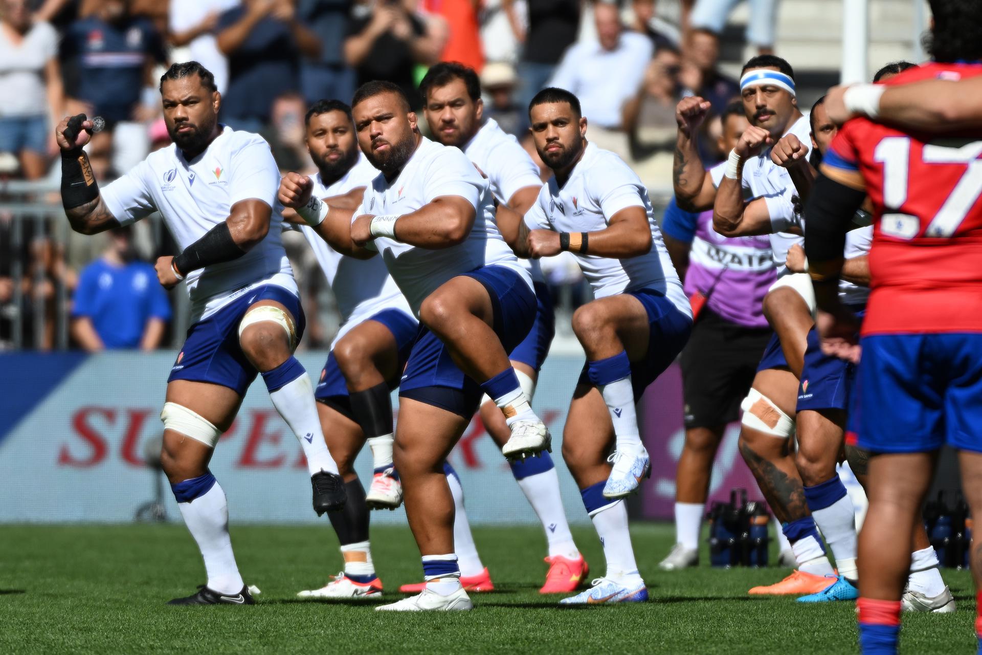 Samoan players perform the Siva Tau challenge before the Rugby World Cup Pool D match between Samoa and Chile in Bordeaux, France, 16 September 2023. EFE-EPA/Caroline Blumberg