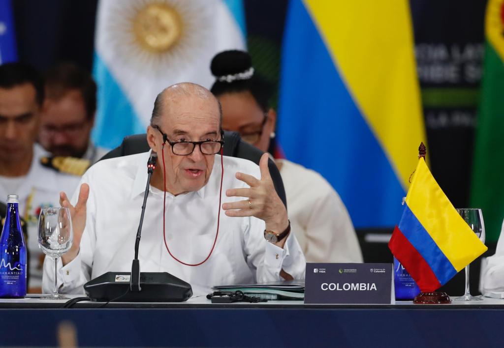 El canciller colombiano Álvaro Leyva Durán habla este 9 de septiembre de 2023 durante la Conferencia Latinoamericana y del Caribe sobre Drogas, en Cali (Colombia). EFE/ Ernesto Guzmán
