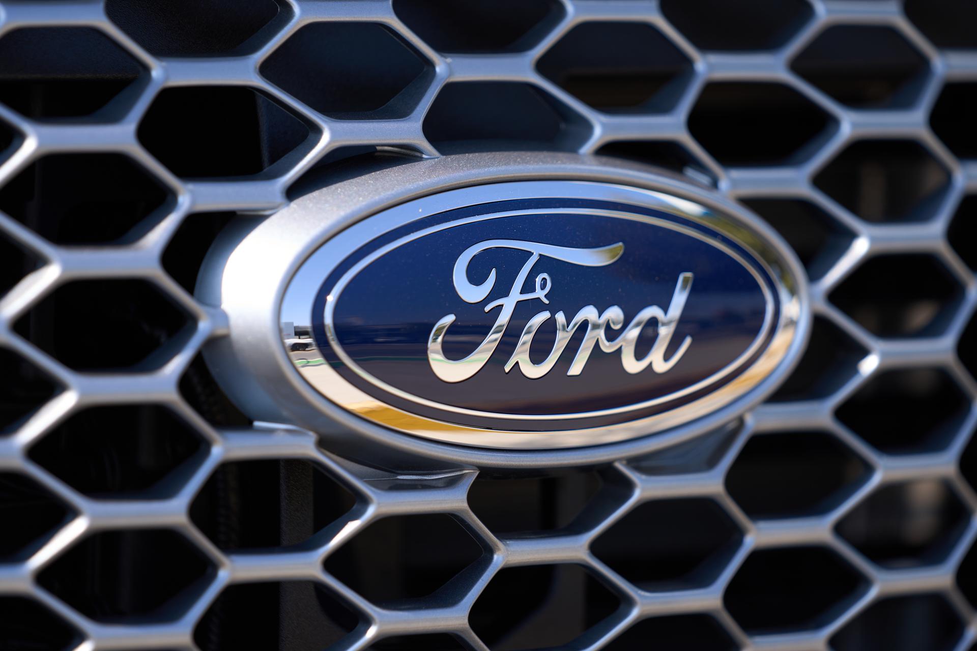 A Ford logo is displayed on a vehicle in Los Angeles, California, US, 15 September 2023. EFE-EPA/ALLISON DINNER