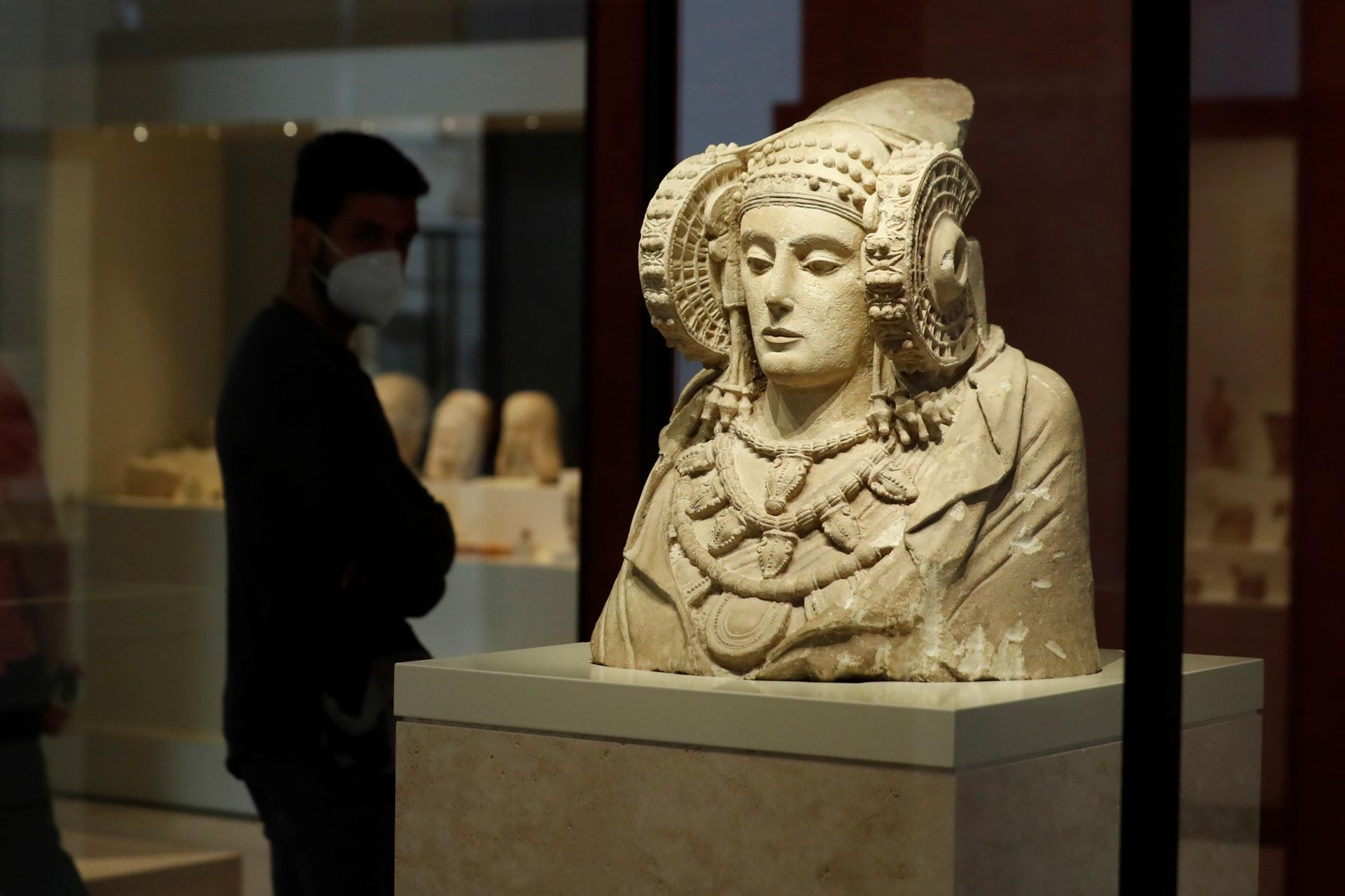 La dama de Elche en el Museo Arqueológico Nacional, en Madrid. EFE/Archivo