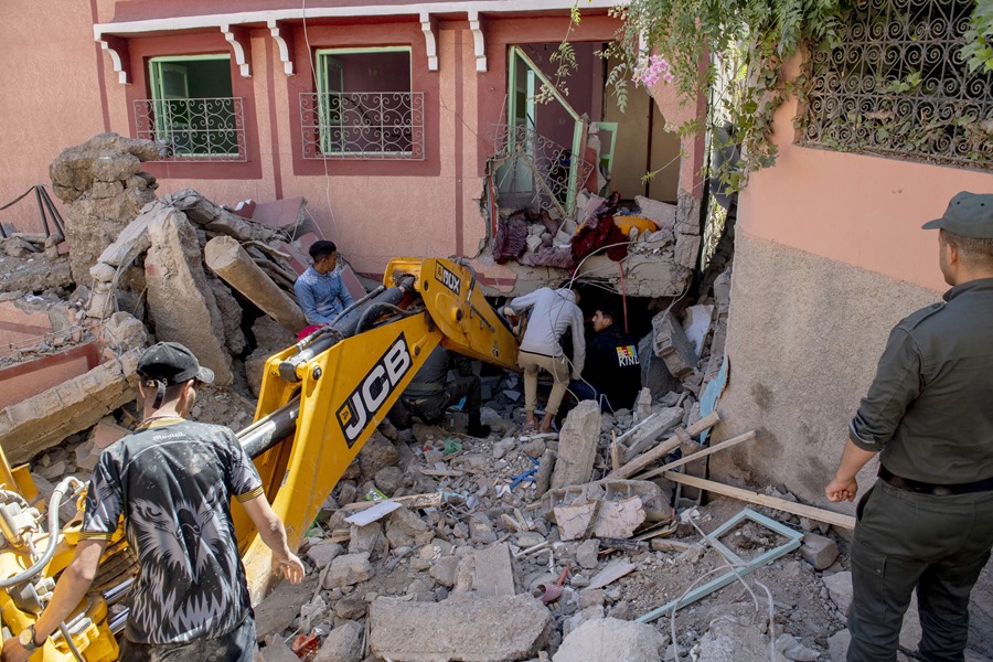 El balance de víctimas del terremoto de Marruecos aumenta a 820 muertos y 672 heridos