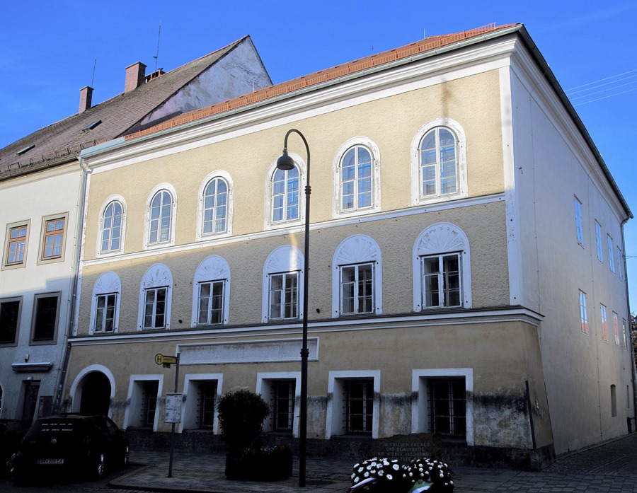 Casa en la que nació el dictador nazi Adolf Hitler, en Braunau am Inn, Austria