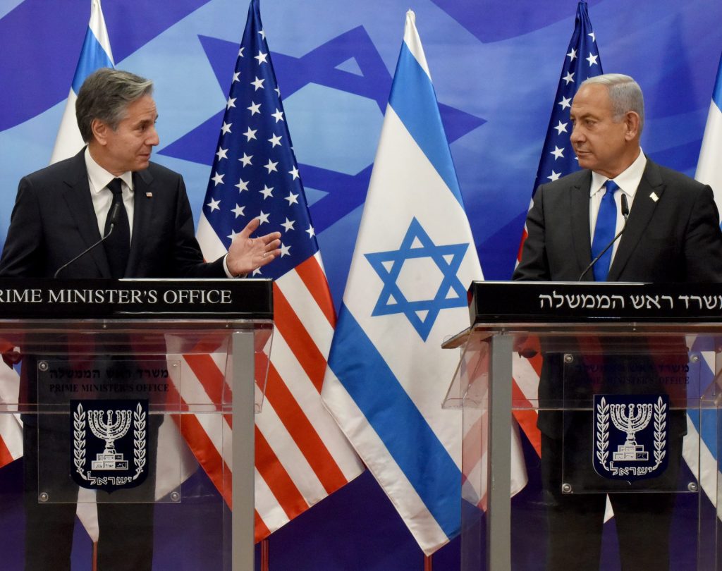 El secretario de Estado de EE.UU., Antony Blinken, durante una reunión con el primer ministro de Israel, Benjamín Netanyahu, en una fotografía de archivo. EFE/ Debbie Hill/Pool