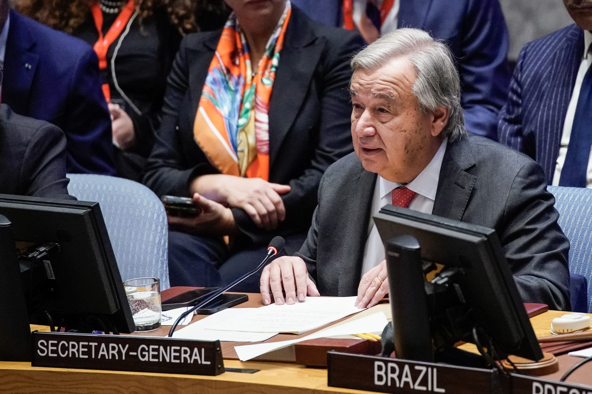 El secretario general de la ONU, António Guterres, habla ante el Consejo de Seguridad, este 24 de octubre de 2023, en Nueva York. EFE/ Eduardo Muñoz