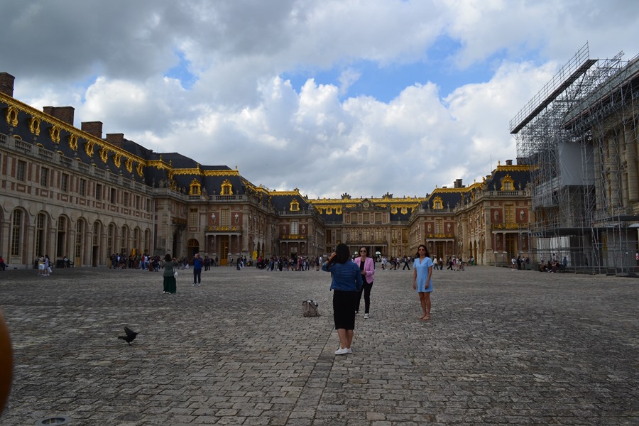 patio anterior al Palacio de Versalles