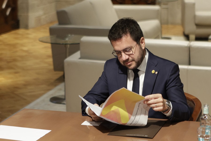 El presidente de la Generalitat, Pere Aragonès, recibió esta mañana el informe sobre las diferentes vías para un referéndum pactado