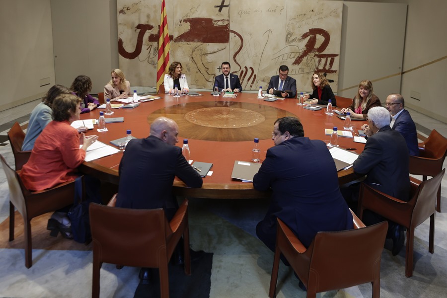 El presidente de la Generalitat, Pere Aragonès, presidió la reunión extraordinaria del Govern celebrada hoy.