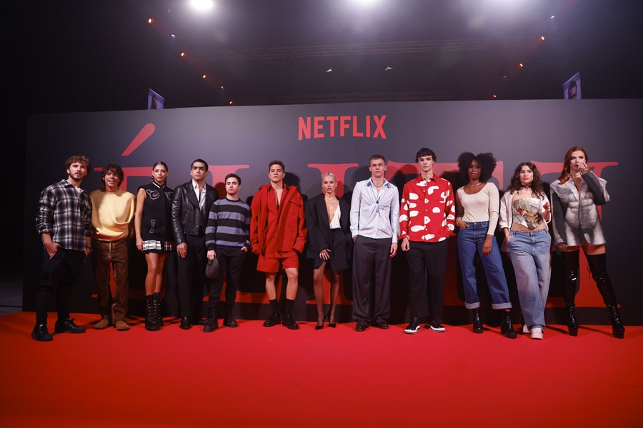 El elenco de la serie de Netflix 'Élite' posa durante la presentación de la séptima temporada de la serie en Madrid este miércoles