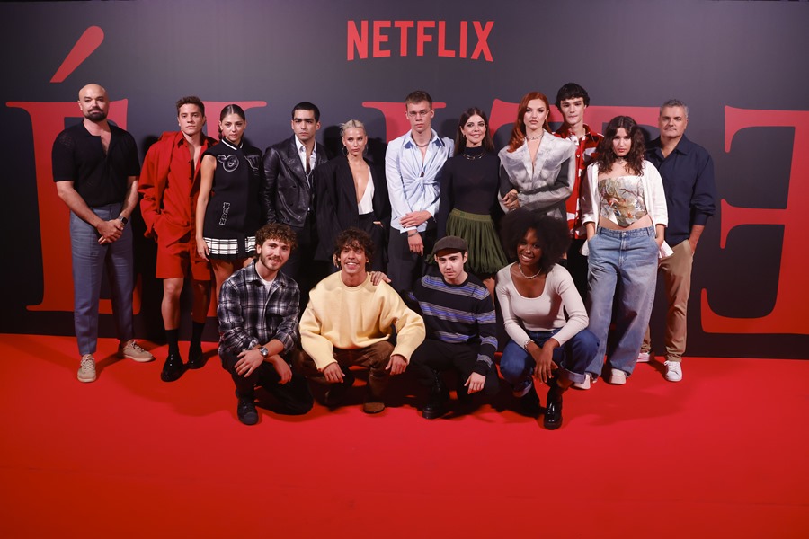 El elenco de la serie de Netflix 'Élite' posa durante la presentación de la séptima temporada de la serie en Madrid este miércoles