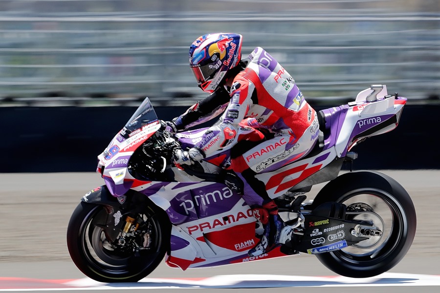 Jorge Martín gana la carrera "sprint" del Gran Premio de Indonesa de MotoGP y es el nuevo líder del mundial