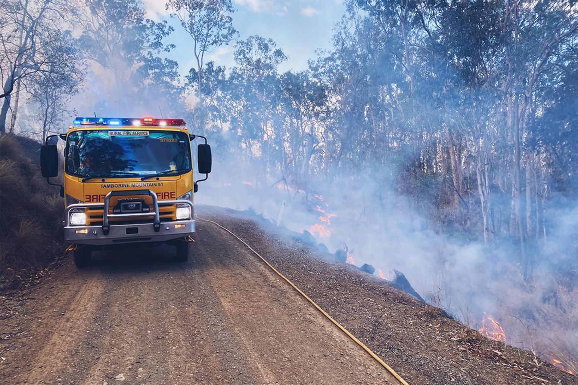 A handout photo made available by the Queensland Fire and Emergency Services (QFES) of a fire in the rural town of Tara, in the Western Downs Region, Queensland, Australia, 30 October 2023 (issued 31 October 2023). EFE-EPA/QUEENSLAND FIRE AND EMERGENCY SERVICES HANDOUT AUSTRALIA AND NEW ZEALAND OUT HANDOUT EDITORIAL USE ONLY/NO SALES HANDOUT EDITORIAL USE ONLY/NO SALES