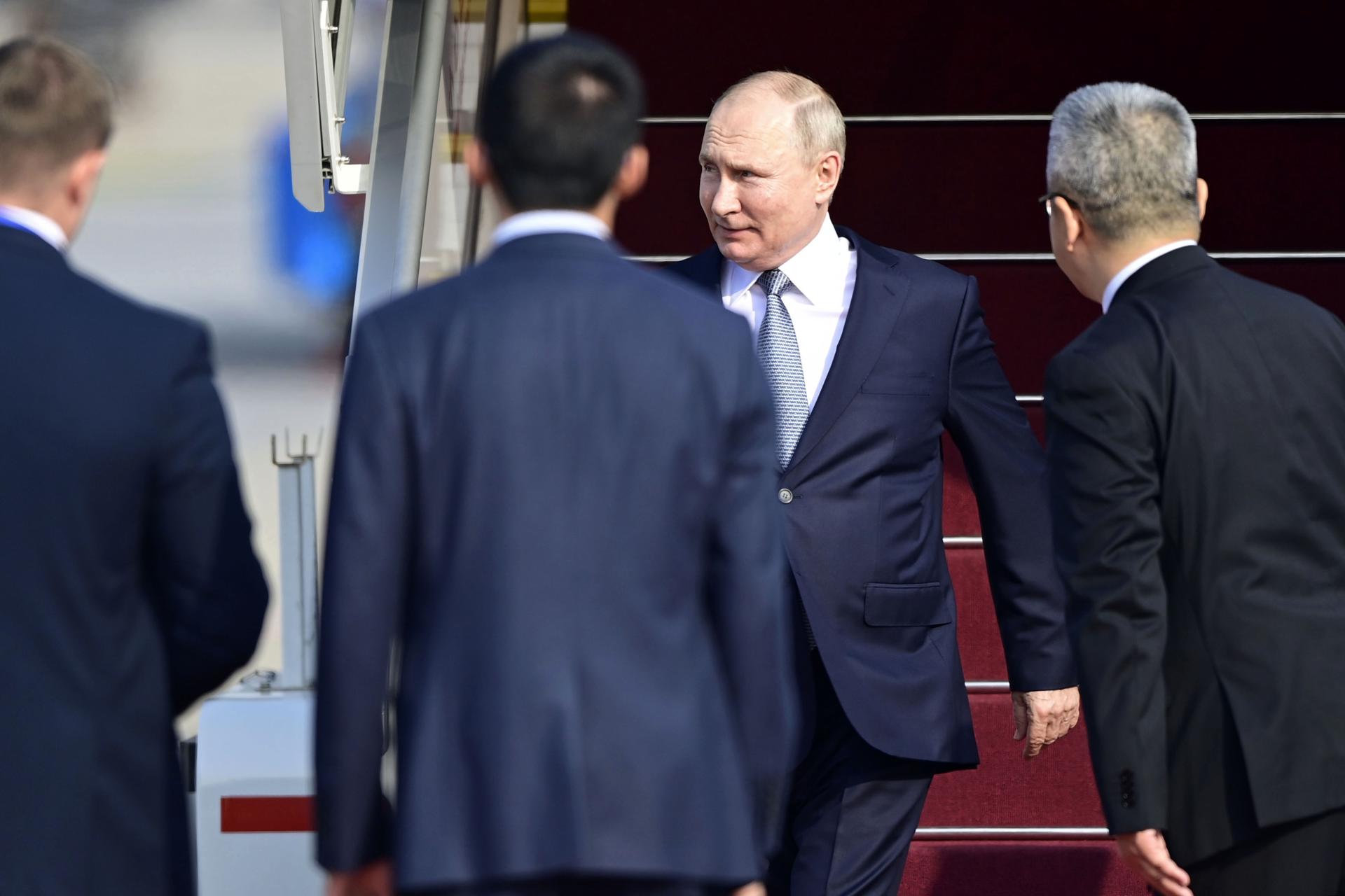 Russia's President Vladimir Putin arrives at Beijing Capital International Airport to attend the Third Belt and Road Forum in Beijing, China, 17 October 2023. EFE-EPA/Parker Song/POOL
