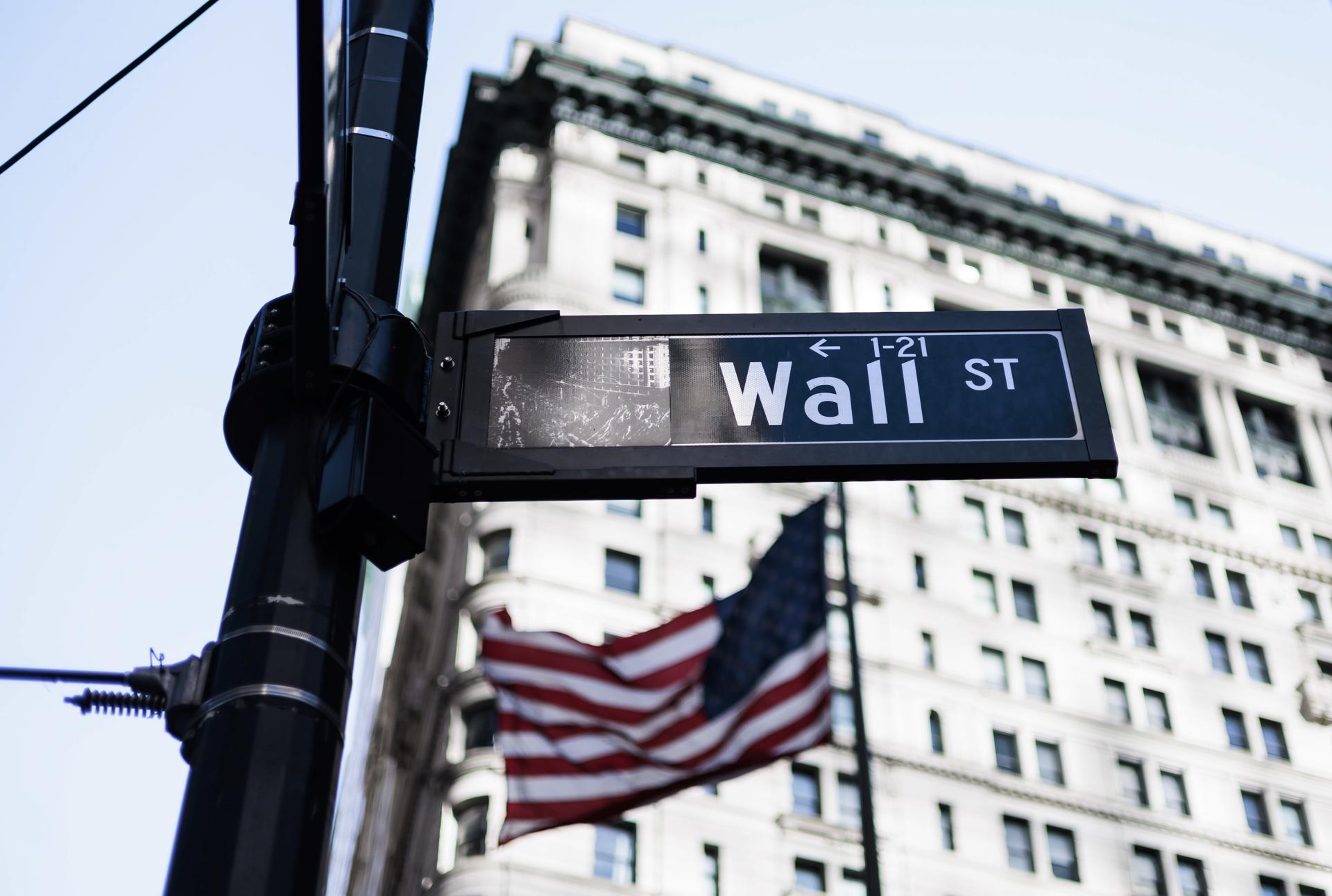 A sign for Wall Street near New York Stock Exchange in New York, New York, USA, 07 March 2023. EFE/EPA/JUSTIN LANE