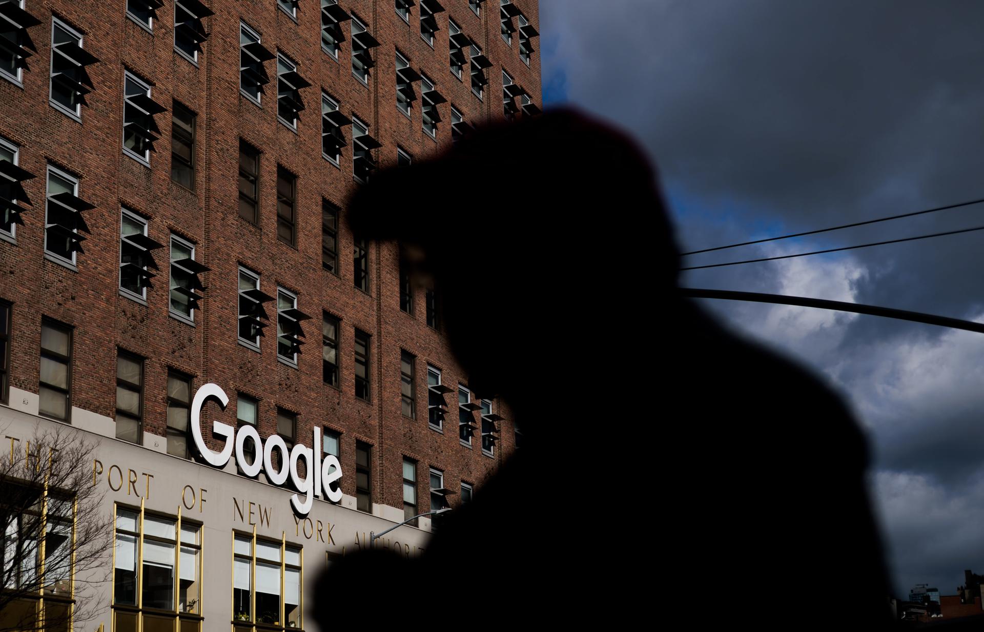 Signage at Google's office building in New York, New York, USA, 20 January 2023. EFE/EPA/JUSTIN LANE