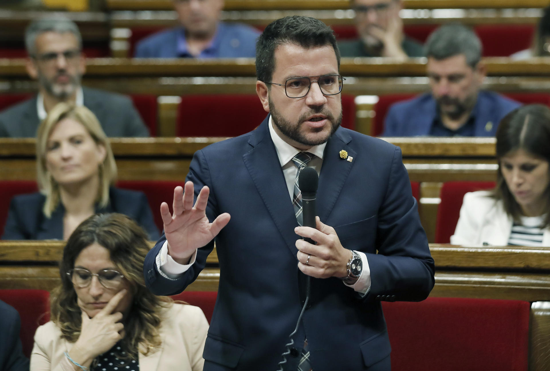 Aragonès anuncia un debate monográfico en el Parlament sobre Rodalies y su traspaso