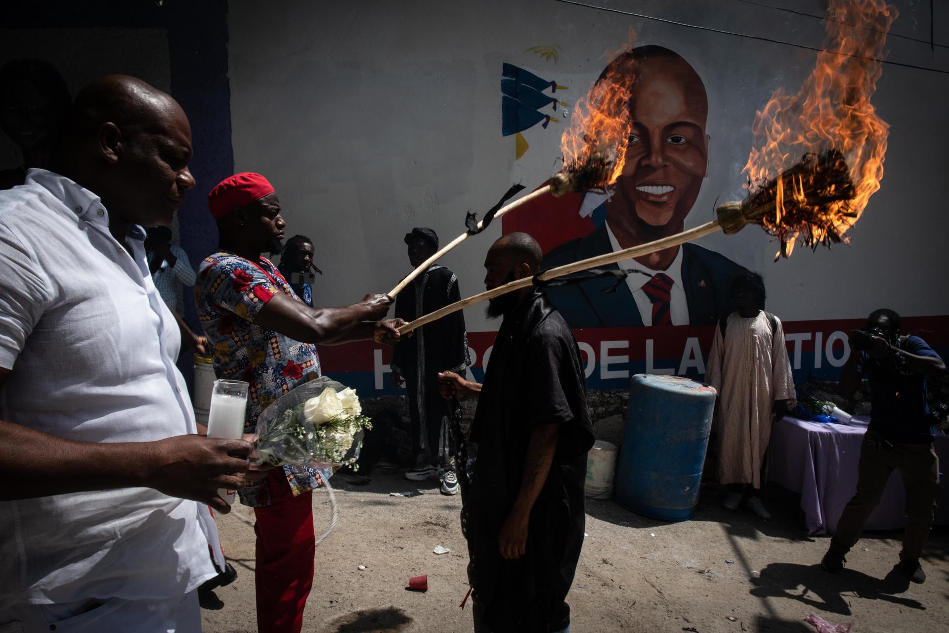 (FILE) Haitians commemorate the second anniversary of the assassination of President Jovenel Moise, today, in Port-au-Prince (Haiti) July 7, 2023. EFE/ Johnson Sabin