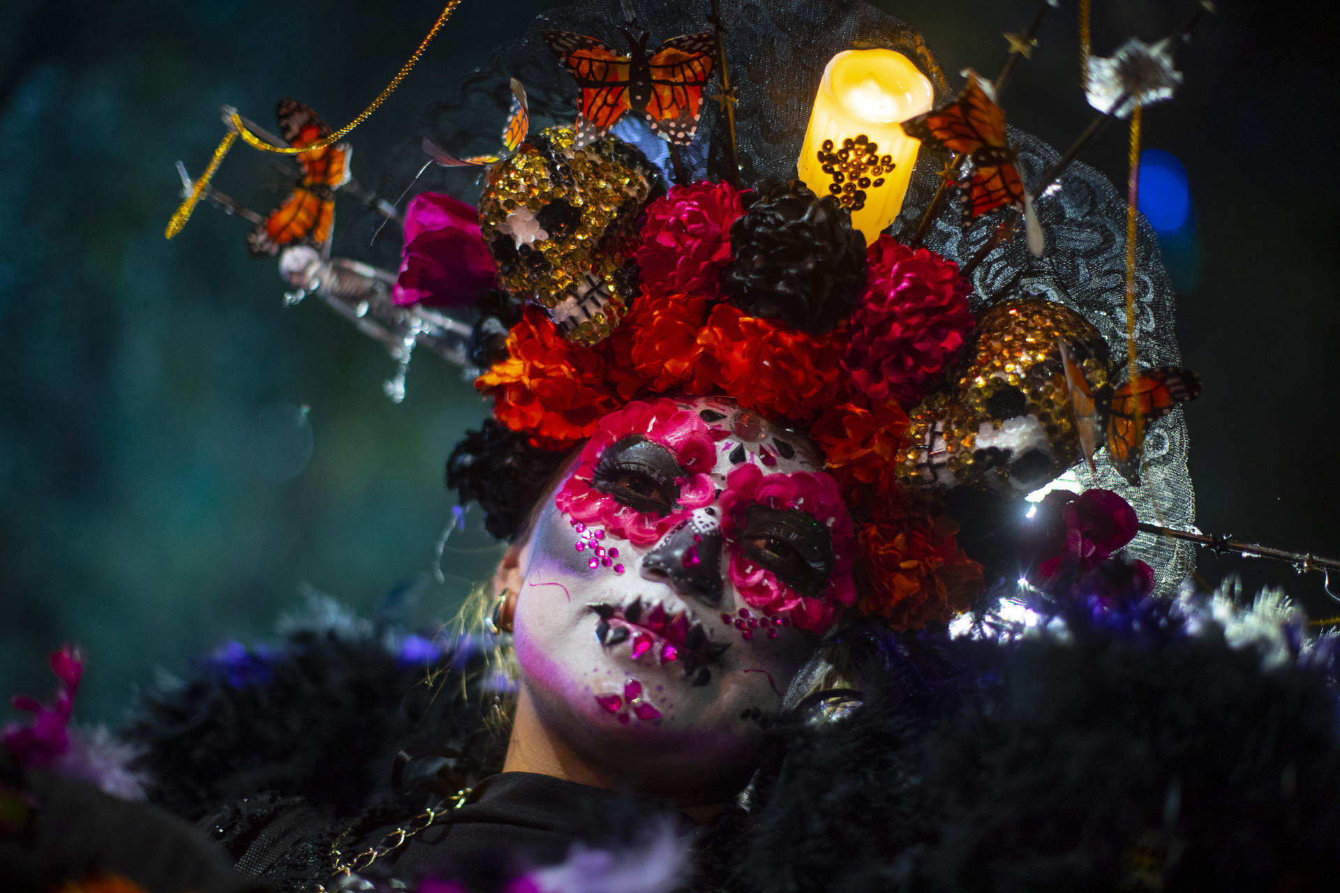People dressed as Catrinas participate in the Catrinas Procession as part of the celebrations for the Day of the Dead, in Mexico City, Mexico, 22 October 2023. EFE/Isaac Esquivel