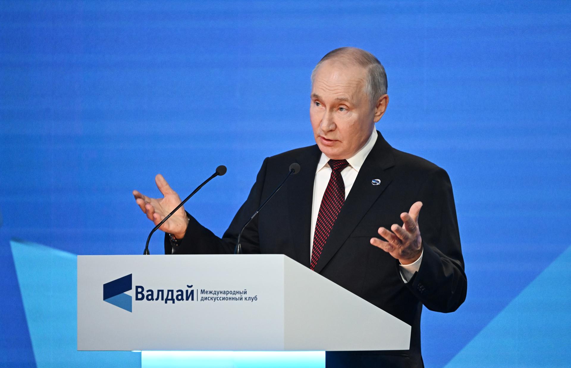 Russian President Vladimir Putin delivers a speech during a plenary session as part of the 20th annual meeting of the Valdai Discussion Club titled 'Fair Multipolarity: How to Ensure Security and Development for Everyone' in Sochi, Krasnodar region, Russia, 05 October 2023. EFE/EPA/GRIGORY SYSOEV/SPUTNIK/KREMLIN POOL MANDATORY CREDIT