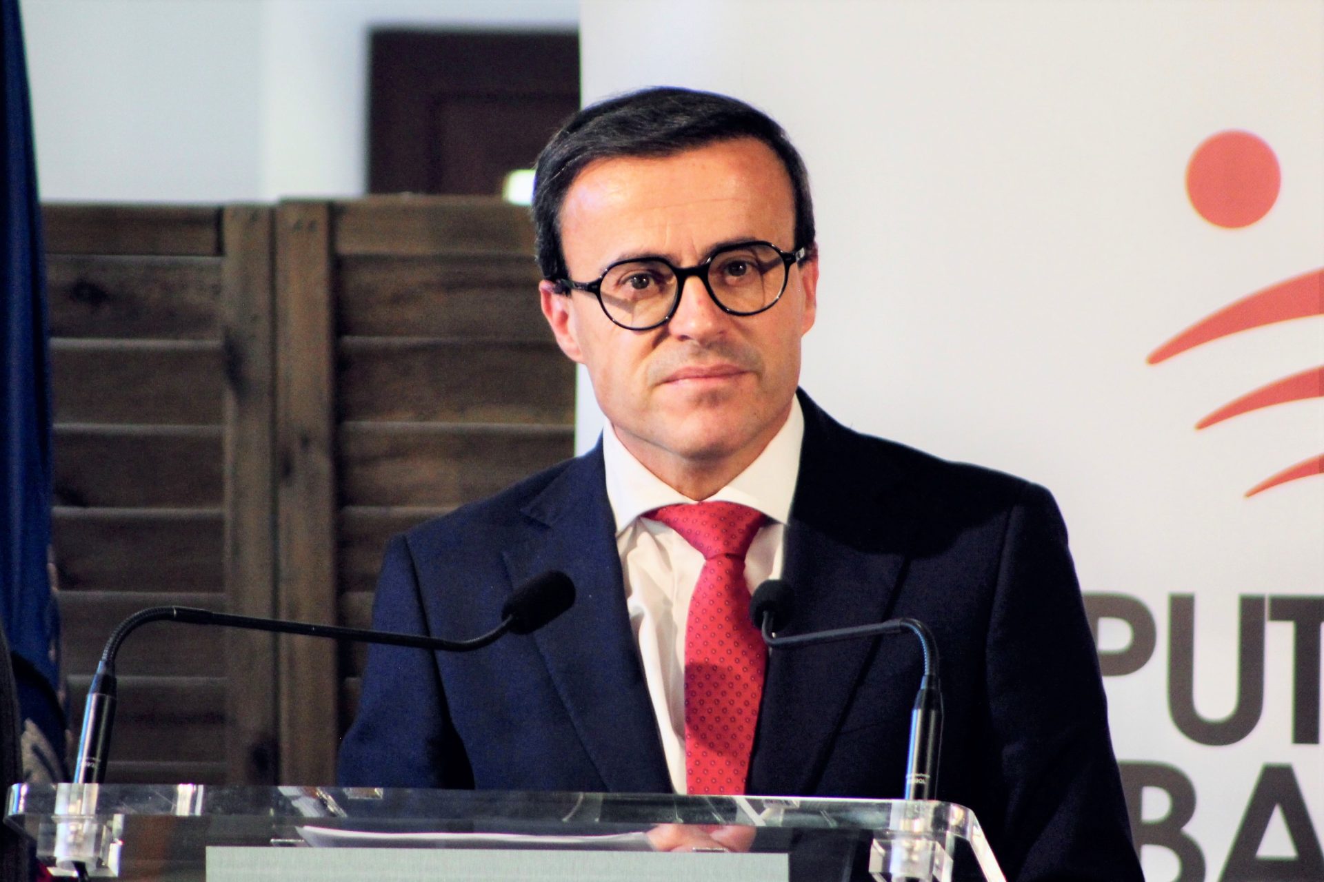 El presidente de la Diputación de Badajoz, Miguel Ángel Gallardo, durante la presentación de los presupuestos de 2024. EFE/Diputación de Badajoz