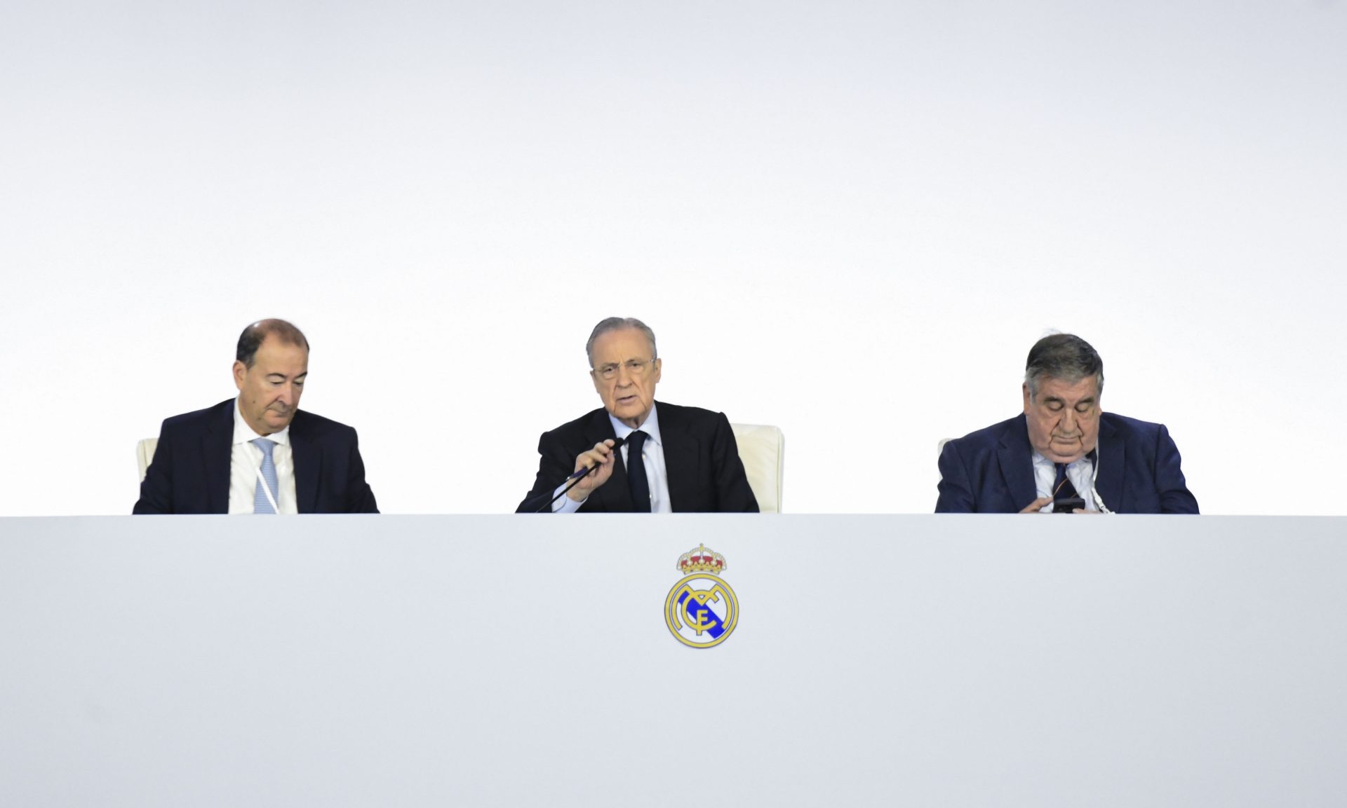 El presidente del Real Madrid, Florentino Pérez durante las Asambleas Generales Ordinaria y Extraordinaria de Socios Representantes del Real Madrid.