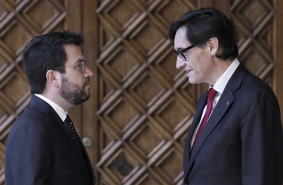 El PSC ganaría las elecciones y podría superar los 40 escaños, según el CIS catalán